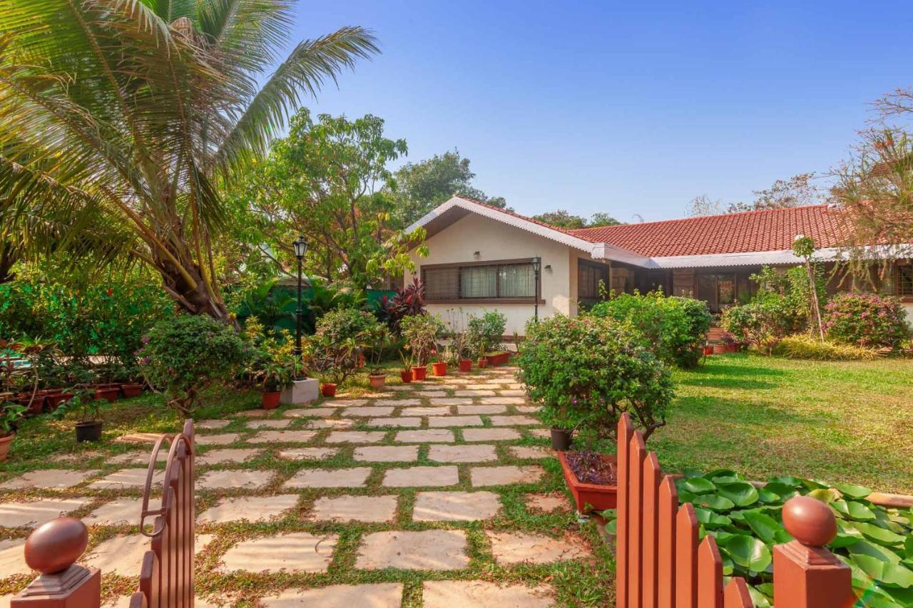 Stayvista'S Casa Palmera - Pet-Friendly Villa With Pool, Garden With Gazebo, And Indoor & Outdoor Games Алибаг Экстерьер фото