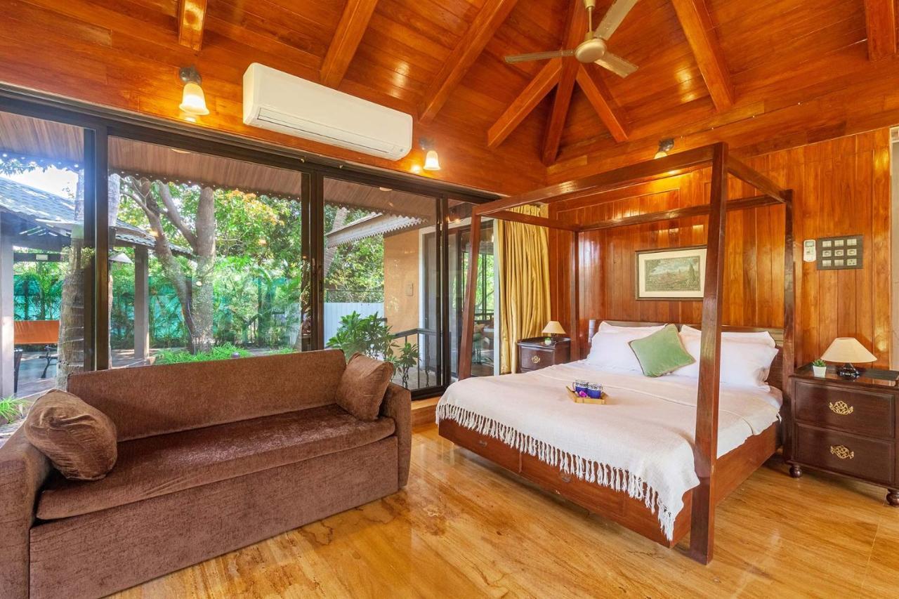 Stayvista'S Casa Palmera - Pet-Friendly Villa With Pool, Garden With Gazebo, And Indoor & Outdoor Games Алибаг Экстерьер фото